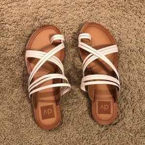 NWT Dolce Vita Sandals